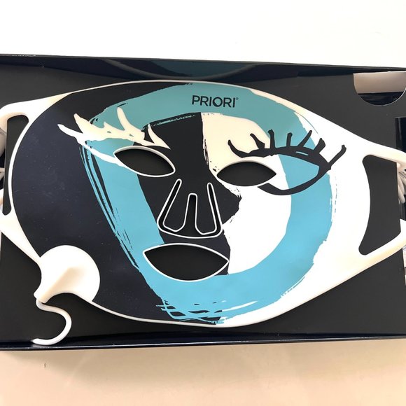 Priori UNVEILED Flexible LED Light Therapy Mask - Like New - Picture 4 of 9